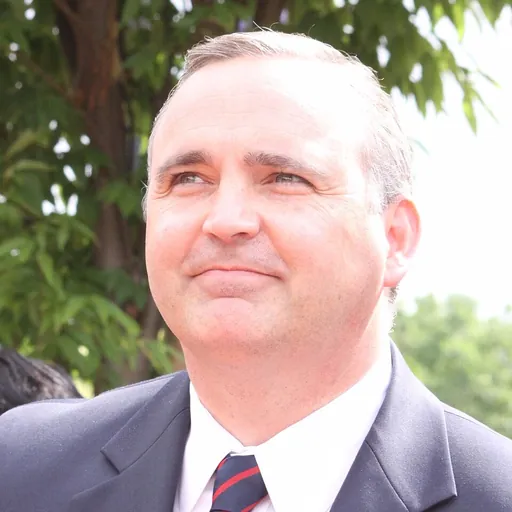Portrait of Kevin Brooks