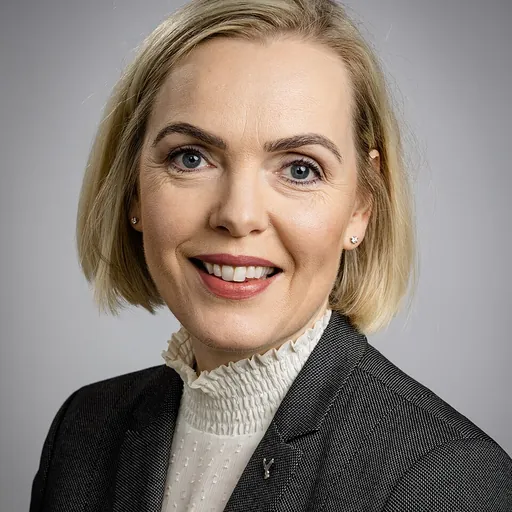 Portrait of Guðrún Hafsteinsdóttir