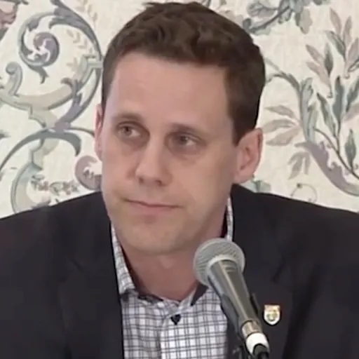 Portrait of Rob Lantz