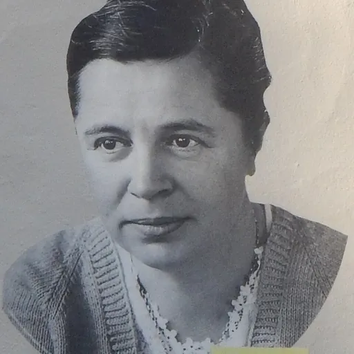 Portrait of Ruth Blum