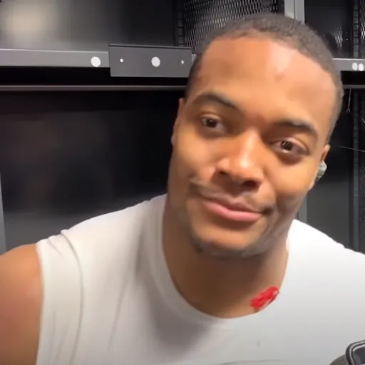 Portrait of Trey Flowers