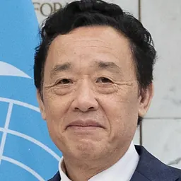 Portrait of Qu Dongyu