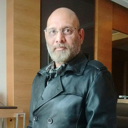 Portrait of Vivek Kane
