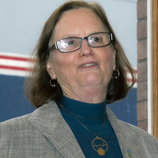 Portrait of Lucy Vinis