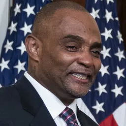 Portrait of Jon Ponder