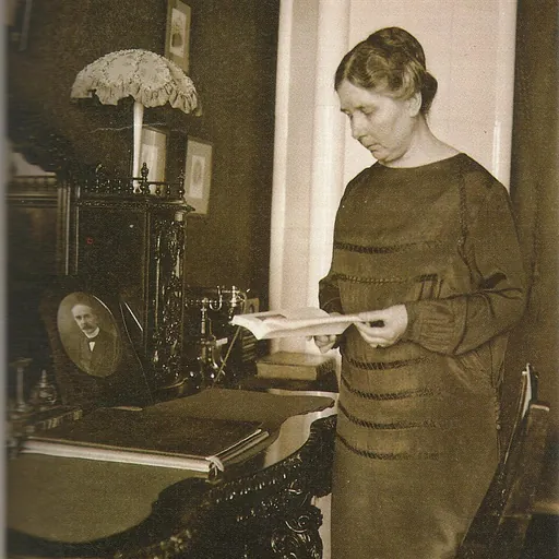Portrait of Ester Ståhlberg