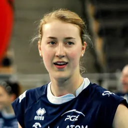 Portrait of Kimberly Hill