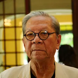 Portrait of Hoàng Vân