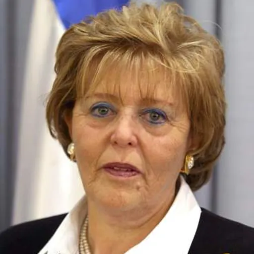 Portrait of Edna Arbel