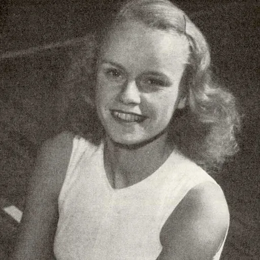 Portrait of Göta Pettersson