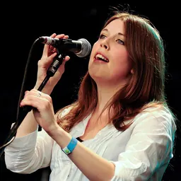 Portrait of Bella Hardy