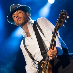 Portrait of Mike Ness