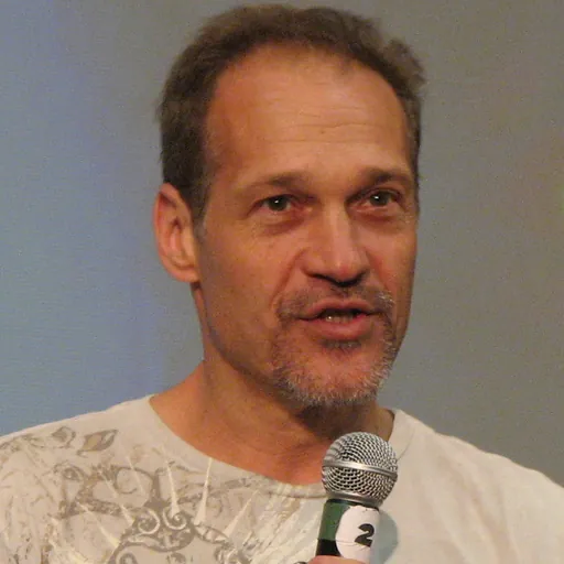 Portrait of Jay Acovone
