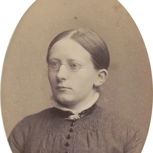 Portrait of Emilie Knappert