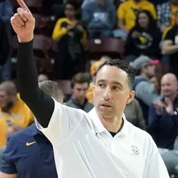 Portrait of Shaka Smart