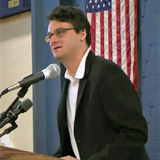 Portrait of Jason Fagone
