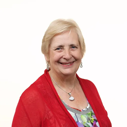 Portrait of Gwenda Thomas