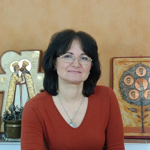 Portrait of Elena Murariu