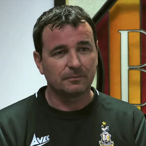 Portrait of Gary Bowyer