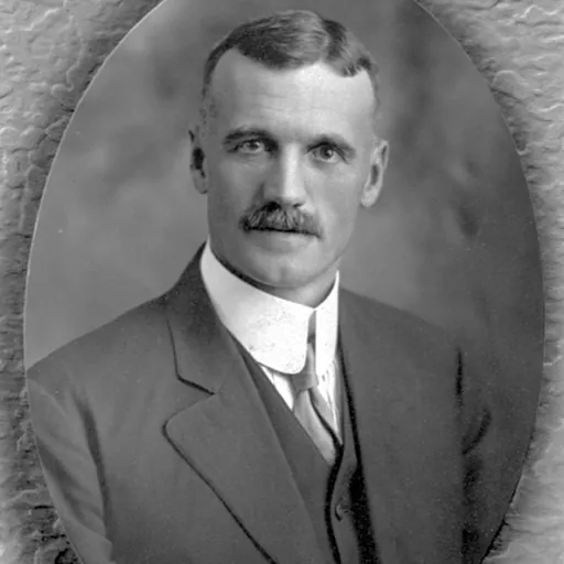 Portrait of Robert Eaton