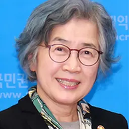 Portrait of Pak Un-jong