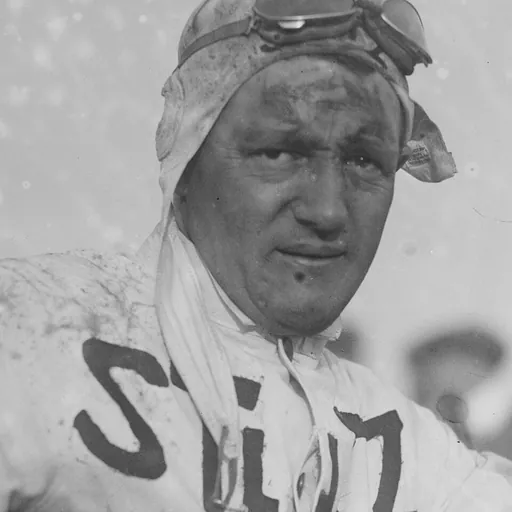 Portrait of Gil Andersen