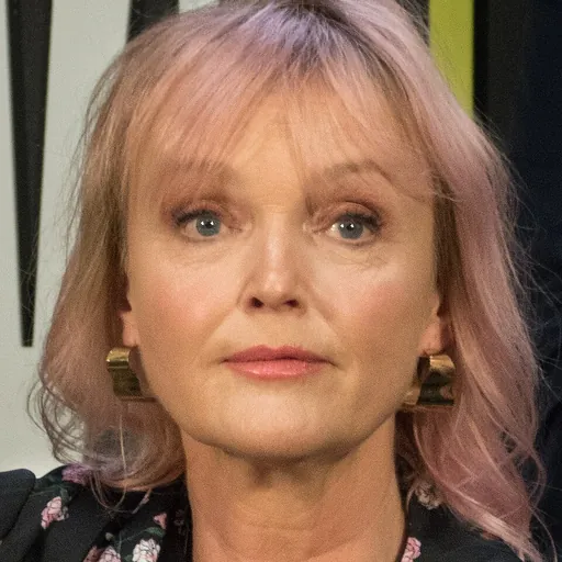 Portrait of Miranda Richardson