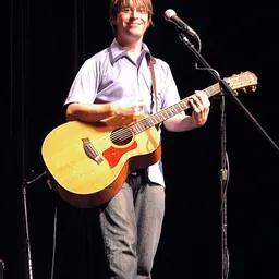 Portrait of Justin Roberts