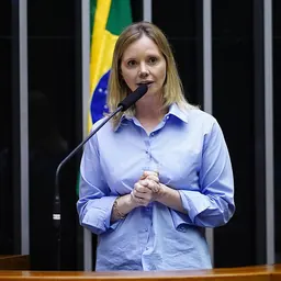 Portrait of Danielle Cunha