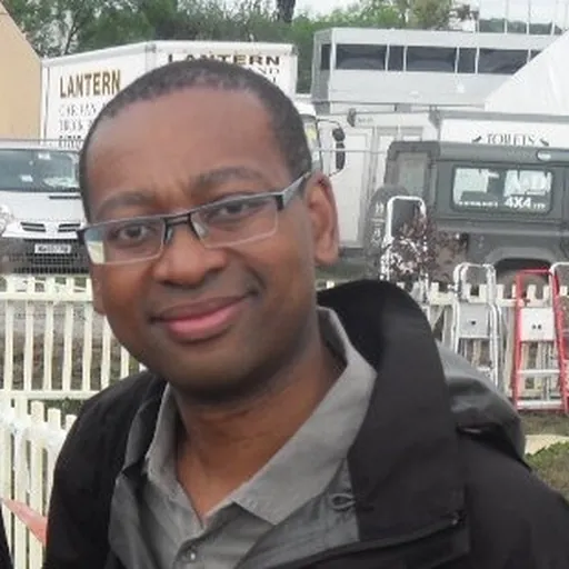 Portrait of Lizo Mzimba