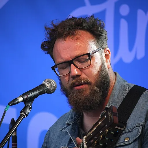Portrait of Ben Ottewell