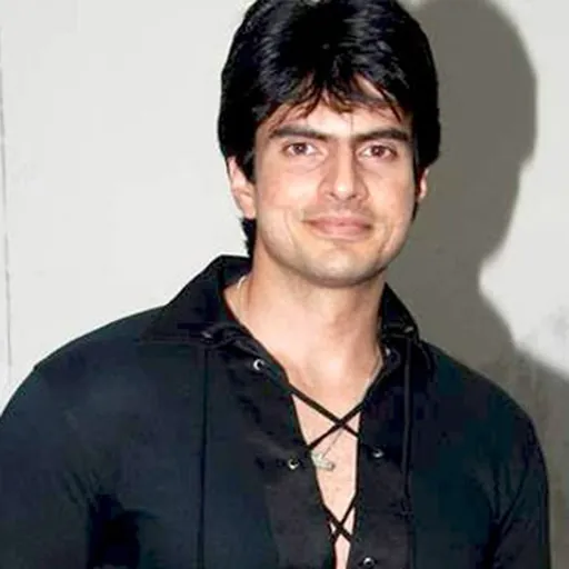 Portrait of Rahil Azam