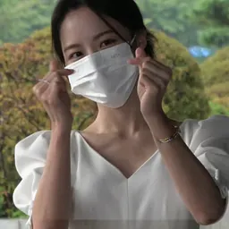 Portrait of Bae Yoon-kyung