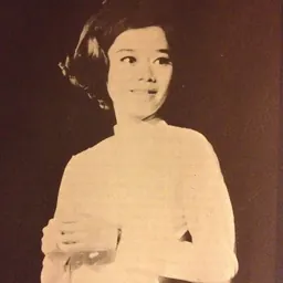 Portrait of Hoàng Oanh