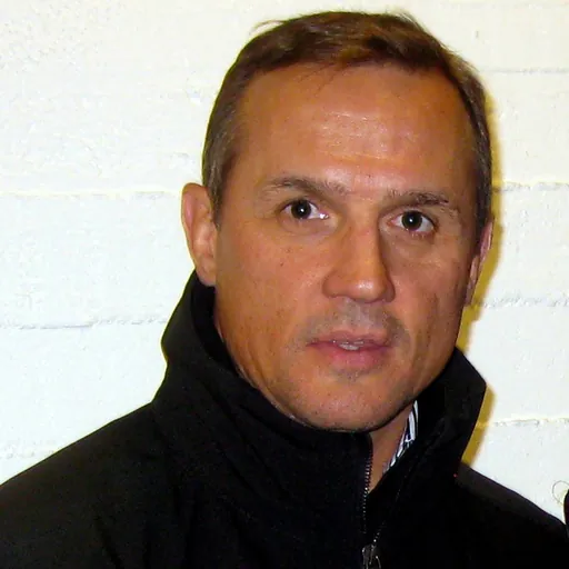 Portrait of Steve Yzerman