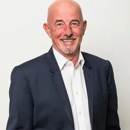 Portrait of Ewan Kirk