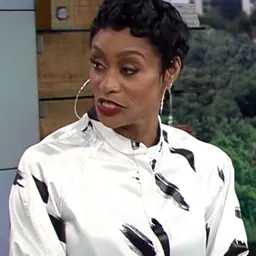 Portrait of Tami Roman