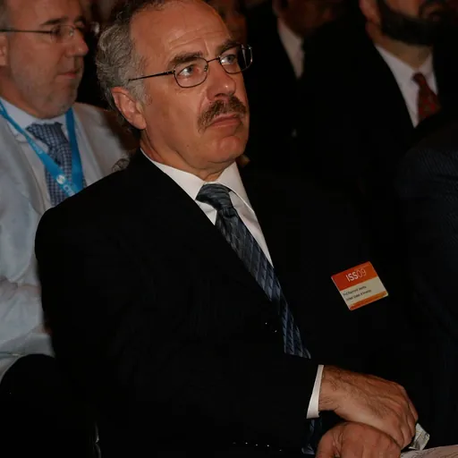 Portrait of Raymond Jeanloz