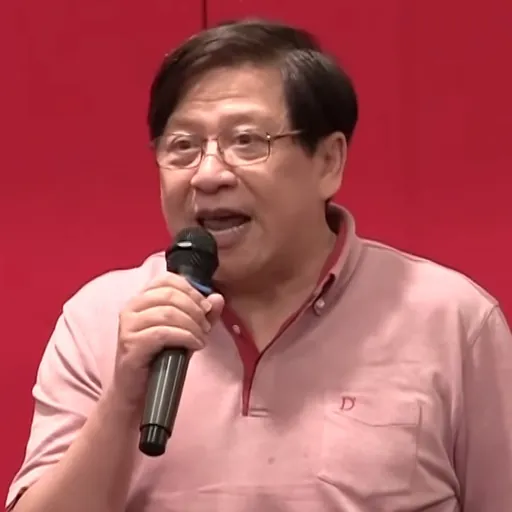 Portrait of Stephen Shiu
