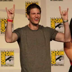 Portrait of Ryan McPartlin