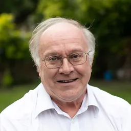 Portrait of Alan Flowers