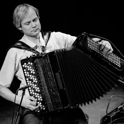 Portrait of Frode Haltli