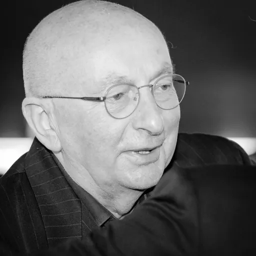 Portrait of Steinar Strøm