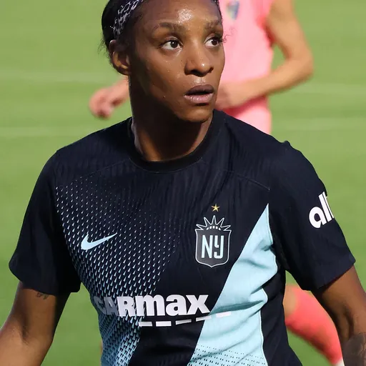 Portrait of Crystal Dunn
