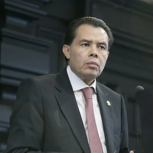 Portrait of René Arce Islas