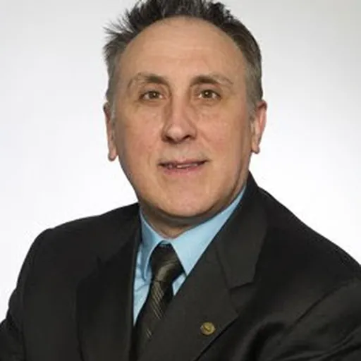 Portrait of Carlos Lousto