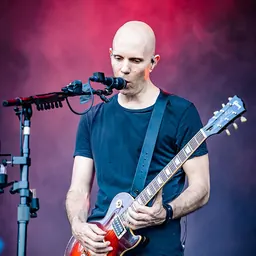 Portrait of Billy Howerdel