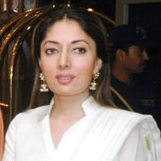 Portrait of Sharmila Farooqi