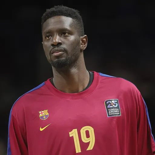 Portrait of Youssoupha Fall