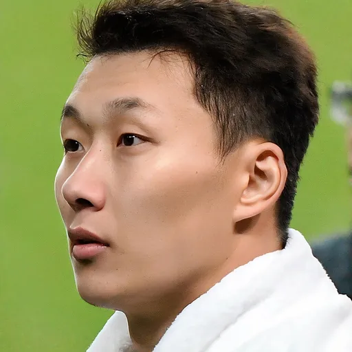 Portrait of Li Yang